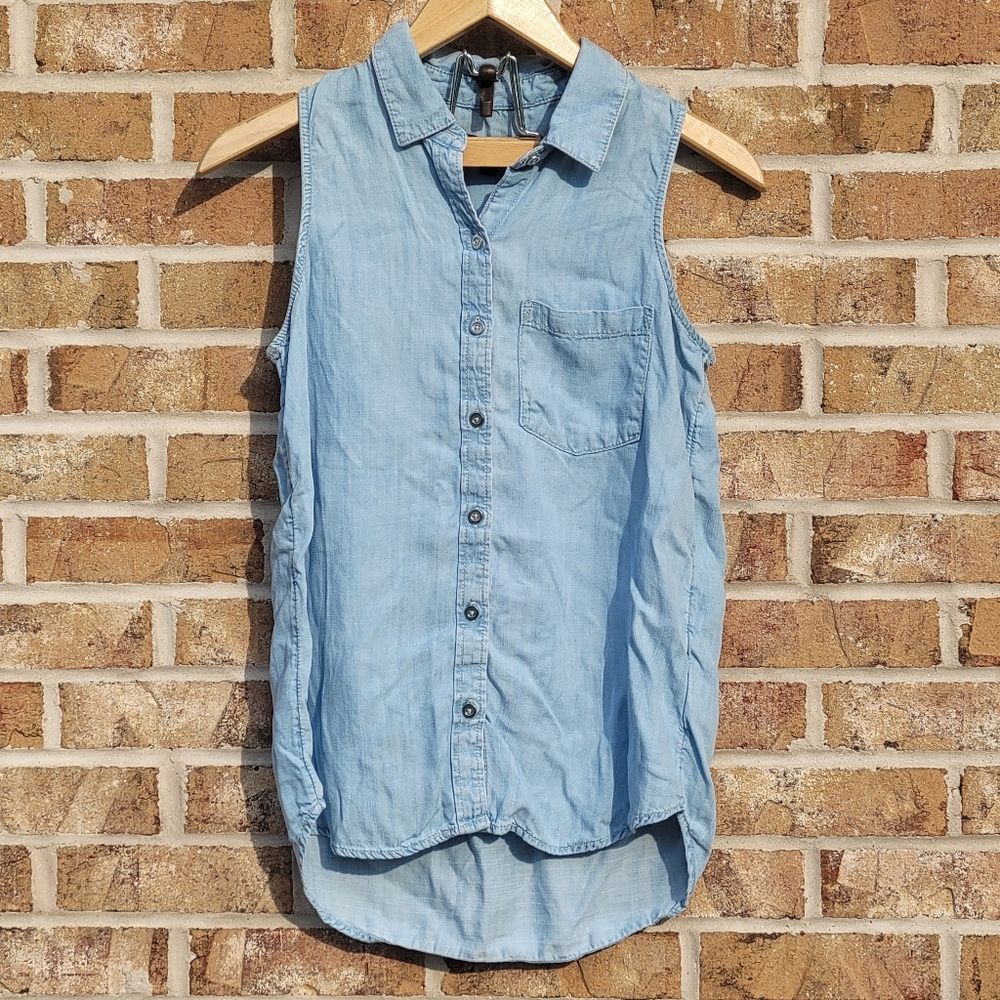 Banana Republic Chambray Button-Up Tank, Size XS